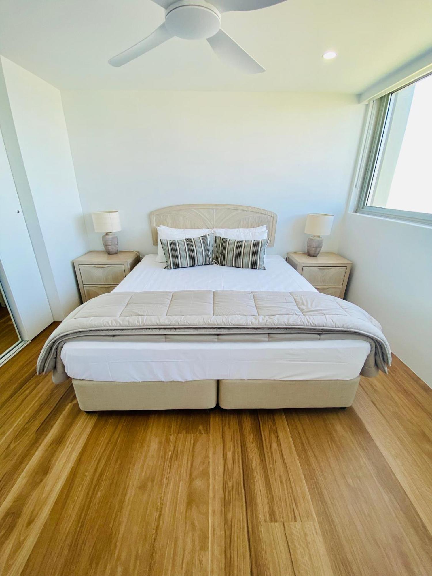 One The Esplanade Apartments On Surfers Paradise Gold Coast Extérieur photo